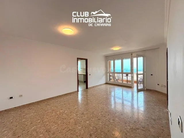 AMPLIO PISO SIN AMUEBLAR CON 4 habitaciones, TERRAZA Y GARAJ - foto 5