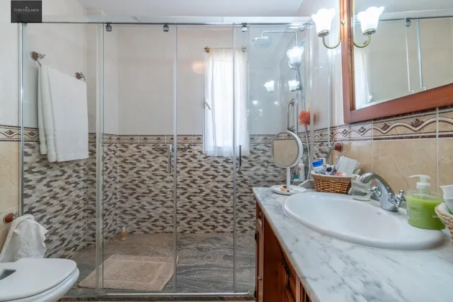 🏡 Tu refugio en la Urbanización Cortijo de la Luz — 33