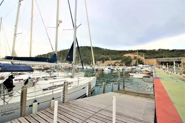 Amarre en el puerto deportivo de Oropesa del Mar — 18