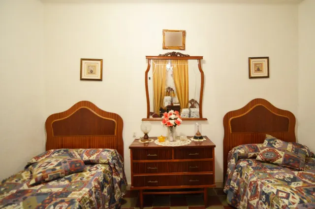 Urbis te ofrece una parcela con vivienda zona Puente Ladrillo de Salamanca. — 20