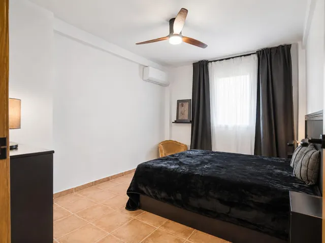 Piso disponible de 2 habitaciones en el Cabanyal. — 6