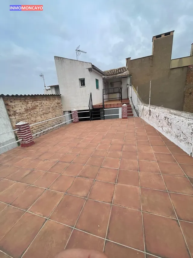 SE VENDE ESTUPENDO PISO EN NOVALLAS (ZARAGOZA) — 19