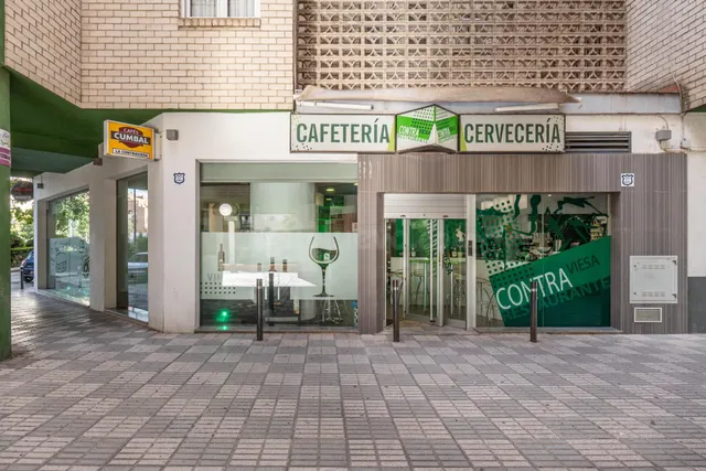 Venta de cafetería La Contraviesa de 160 m2  junto a Alcampo — 4