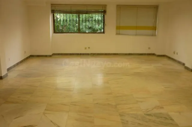 Alquiler oficina entreplanta 280m2 Alcalá de Henares