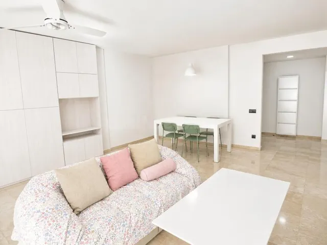 Vivienda exclusiva de 3 habitaciones, seminueva, con piscina - foto 5