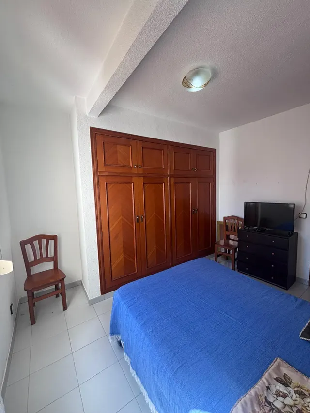 Apartamento de 3 dormitorios a menos de 100m de la playa del cura — 15