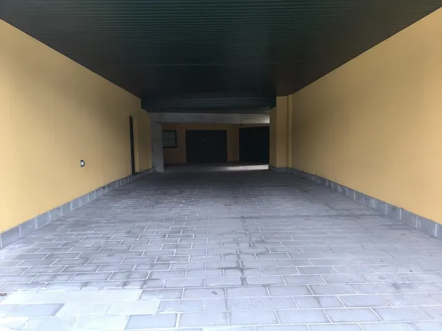 PLAZA DE GARAJE EN SANTIAGO — 11