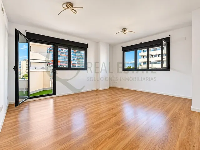 EXCLUSIVO PISO EN ALQUILER DE LARGA ESTANCIA EN PAU 5 – PLAY - foto 5