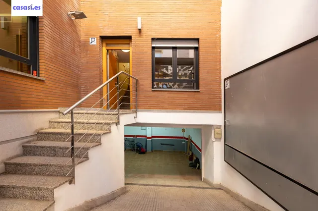 Casa exclusiva junto a Acera del Darro. Pleno centro de Granada. Seminueva y con ascensor propio — 48
