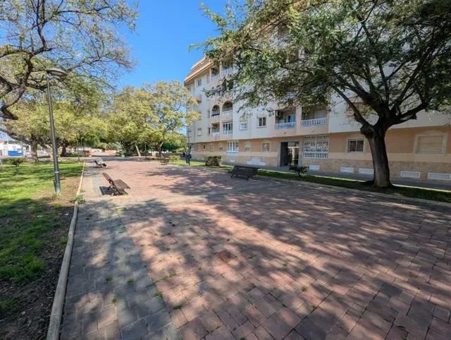 2 dormitorios + garaje, a 200 metros playa de los Naufragos — 14