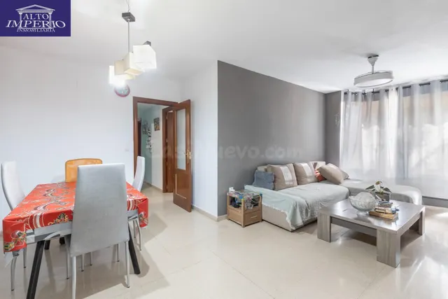PISO VPO DE CUATRO DORMITORIOS CON GARAJE EN PADRE CLARET — 3