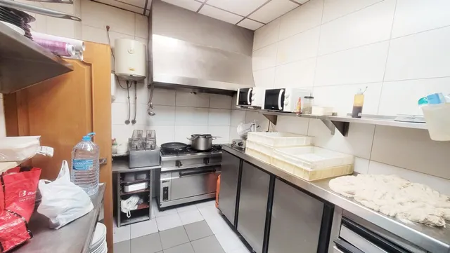 VENTA DE LOCAL RESTAURANTE CON LICENCIA DE ACTIVIDAD Y 30 AÑOS DE TRAYECTORIA EN MONCADA JUNTO CEU!! — 17