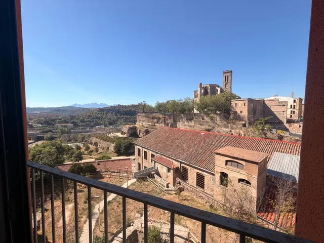Oportunidad de alquiler en la zona de la Clínica Sant Josep – Piso impecable de 3 hab — 4