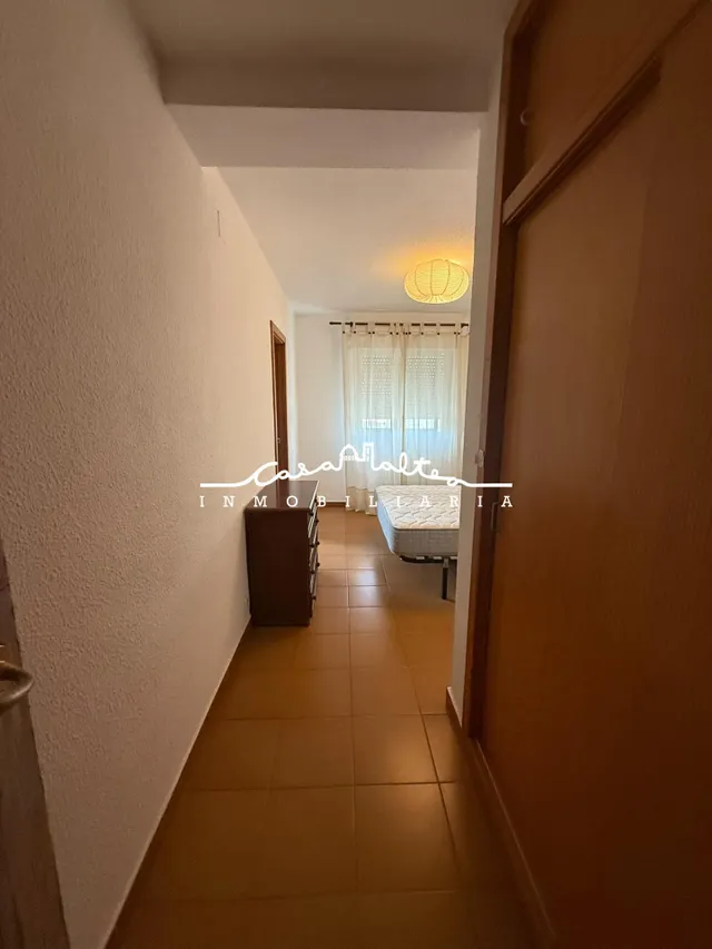 PISO ALQUILER LUMINOSO CON PISCINA COMUNITARIA — 8