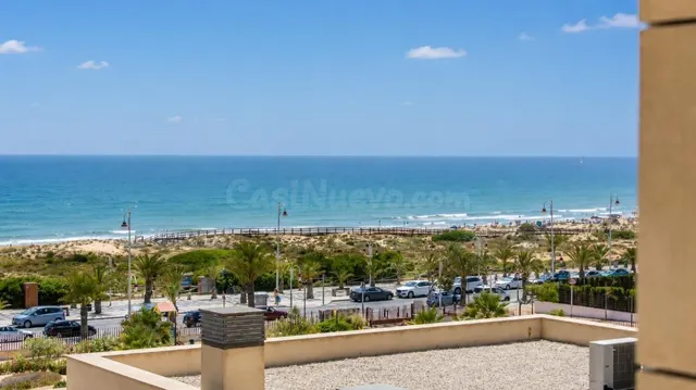 Espectacular Apartamento en Los Arenales del Sol con Vistas al Mar — 3