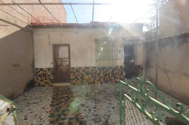 PLANTA BAJA , 350 METROS , PATIO AMPLIO , GRAN OPORTUNIDAD — 16