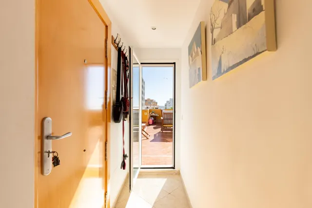 Ático con balcón, terraza y vistas al mar en Cala Estancia, Palma de Mallorca — 19