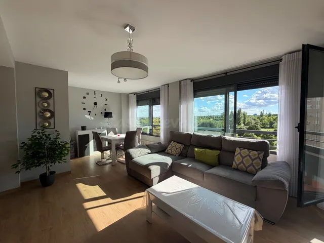 URBAMAR vende espectaculares vistas al parque en Carabanchel