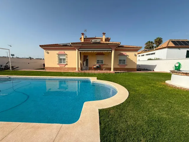 Chalet 5 habitaciones 317m² en venta - Las Almenas - foto 3