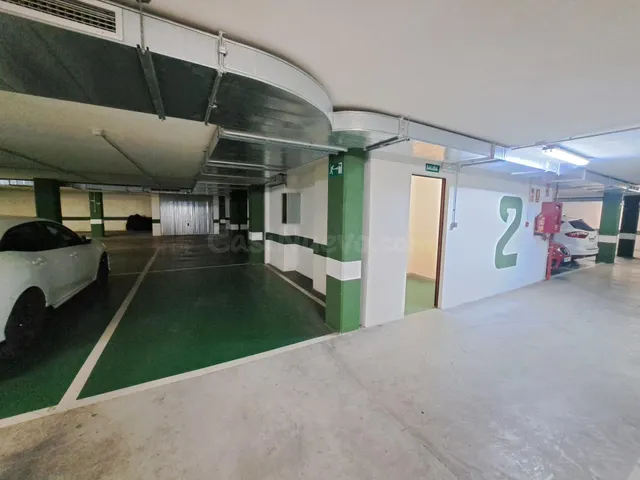 Plaza de garaje en venta en pleno centro - foto 2
