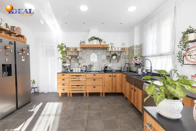 ¡MAGNIFICO CHALET INDEPENDIENTE CON CALIDADES ESPECTACULARES Y PISCINA PRIVADA EN GOJAR! — 20