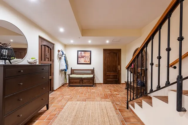 Chalet 5 habitaciones 419m² en venta - Costa Del Sol — 28