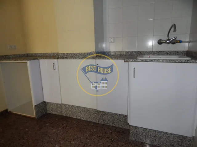 GRAN LOCAL COMERCIAL EN ZONA TRANSITADA EN ONTINYENT — 25
