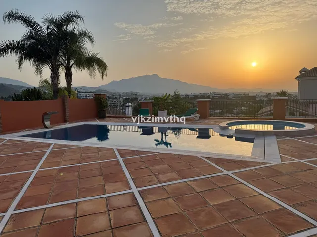 Chalet 5 habitaciones 761m² en venta - Costa del Sol — 49