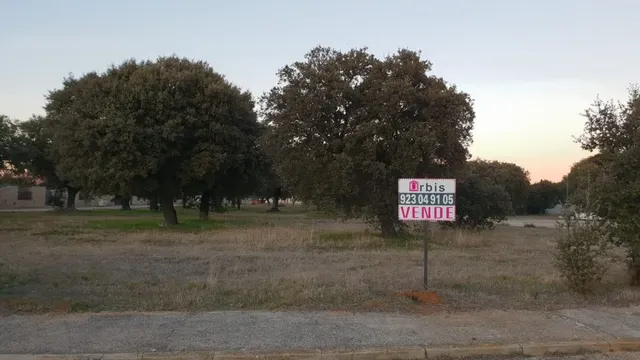 Urbis te ofrece Parcela en venta dotacional en Urb. La Rad d - foto 3