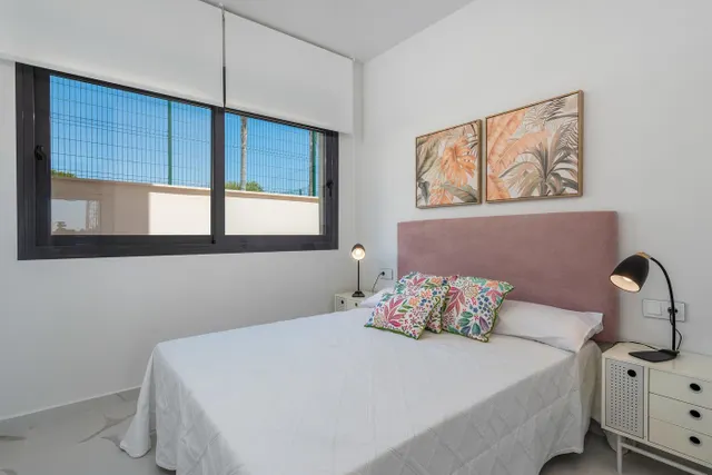 OBRA NUEVA! BUGALOW EN SAN MIGUEL DE SALINAS. 2 DORM. 2 BAÑOS. PISCINA+GARAJE. — 15