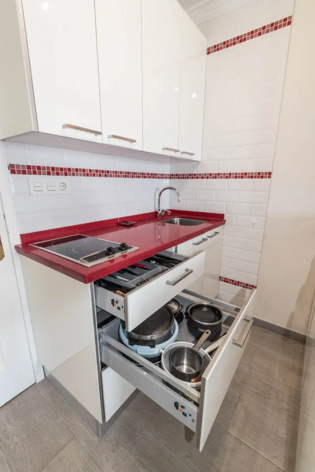 ALQUILER ESTUDIO FRONTAL AL MAR EN CENTRO FUENGIROLA — 16