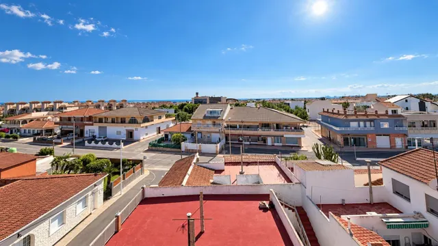 Moderno y luminoso piso con amplio solárium y vistas al mar en San Pedro del Pinatar — 22