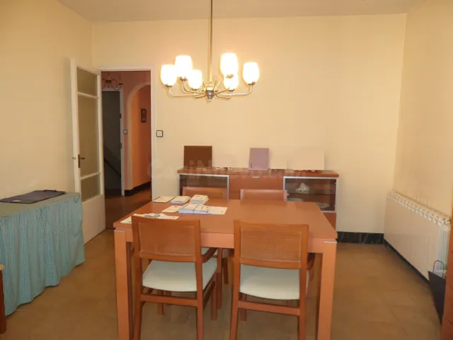 Oportunidad única en Poble Nou: La comodidad de una casa con - foto 5