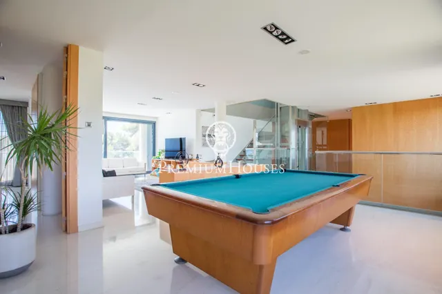 Exclusiva casa en venta con espectaculares vistas al mar y gran privacidad — 28