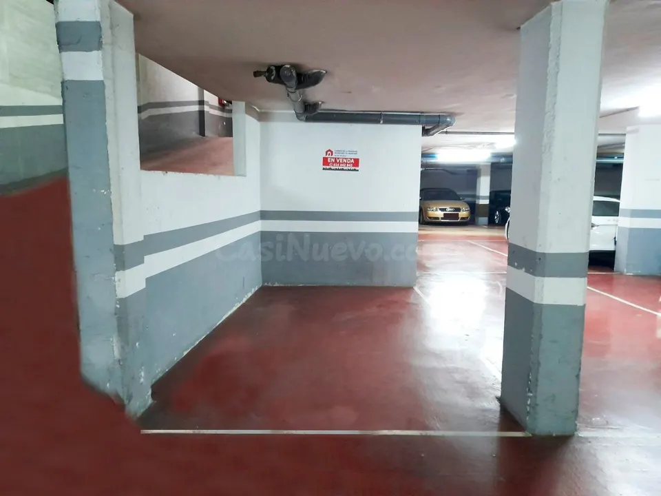 Plaza de parking en la Riera de Mataró