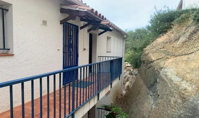INCREIBLE ATICO CON VISTA MAR Y DELANTE PLAYA SEGOND MOLL EN ROSES — 34