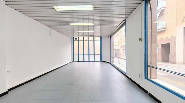 Buscas visibilidad de tu empresa, aquí tienes un local esqui - foto 3