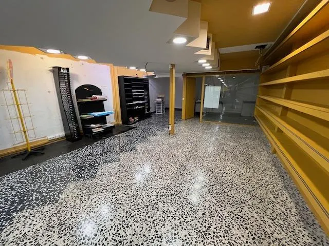 ALQUILER LOCAL MUY CENTRICO, ZONA CALLE SOCIEDAD, 360 M2. APROX. — 11
