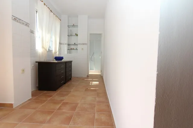 villa independiente 1º linea de playa cabopino — 36