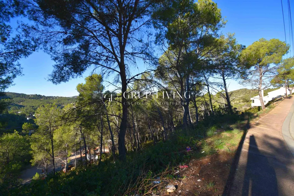 TERRENO CON VISTAS EN CALLE PRINEUS, MAS MESTRE