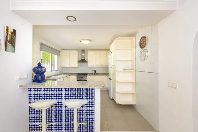 Villa Montgó. Villa tradicional en venta en las laderas del Montgó, entre Dénia y Jávea. — 16