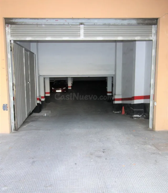 Se vende plaza de garaje en la Ciudad de las Artes y las Cie - foto 5