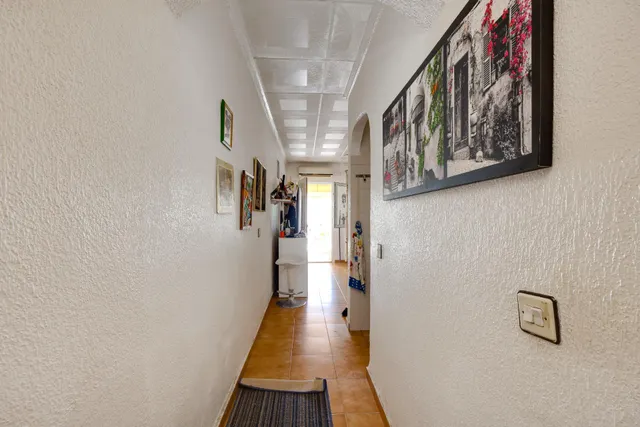Bungalow sin vecinos arriba de 1 dormitorio con patio en Nueva Torrevieja — 11