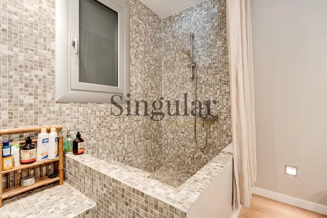 Turó Park – Mestre Nicolau | 70 m2 reformados con balcón y suelos de roble — 28