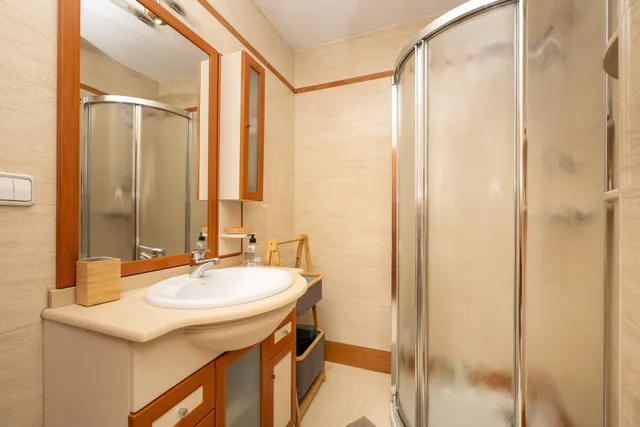 Piso y cochera en venta junto Acera de Darro. — 33