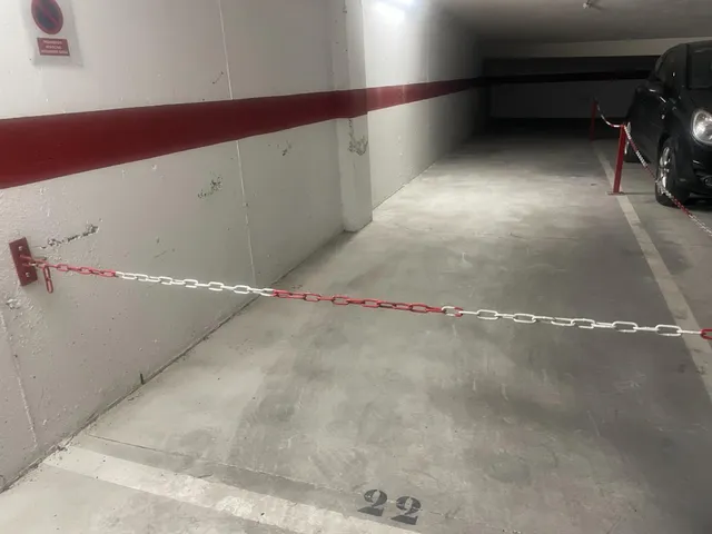 Plazas de garaje en San Juan Alicante zona Fran espinos — 2