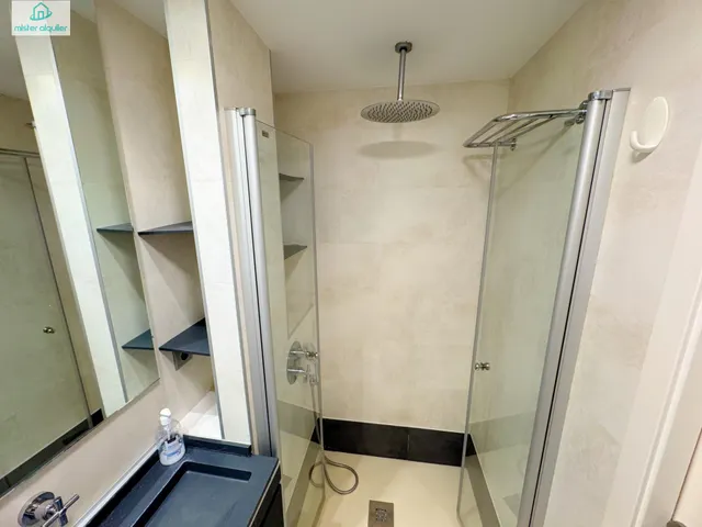ELEGANCIA MEDITERRÁNEA A POCOS METROS DE LA ARENA DORADA — 21