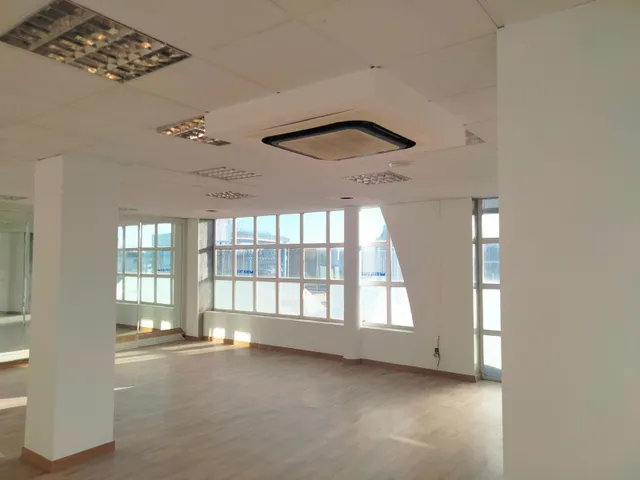 Espectacular local comercial de 420 m2 en una ubicación estratégica de Atarfe — 7