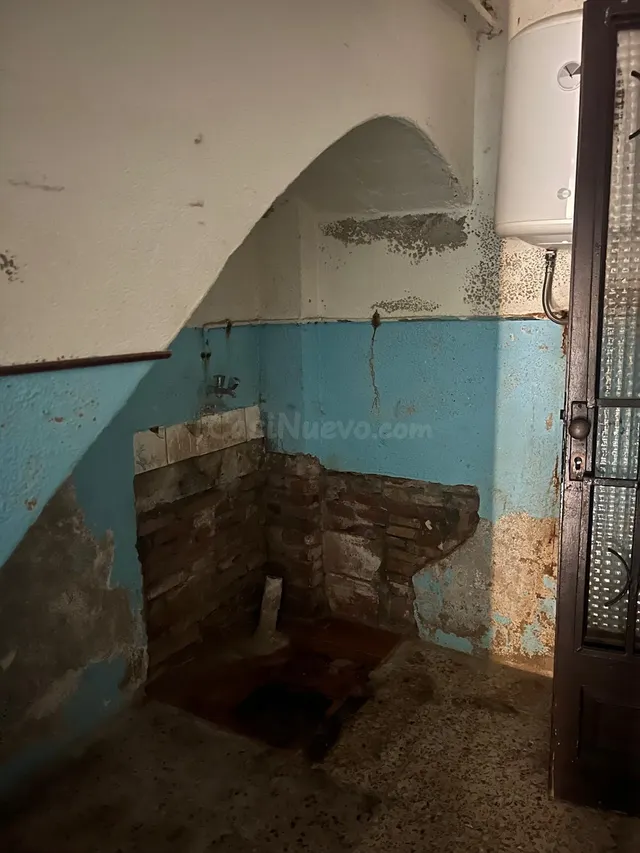 Casa adossada de 3 plantes per reformar a Mont-roig del Camp. — 13