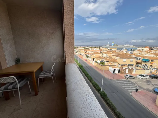 Apartamento con vistas despejadas y piscina — 4